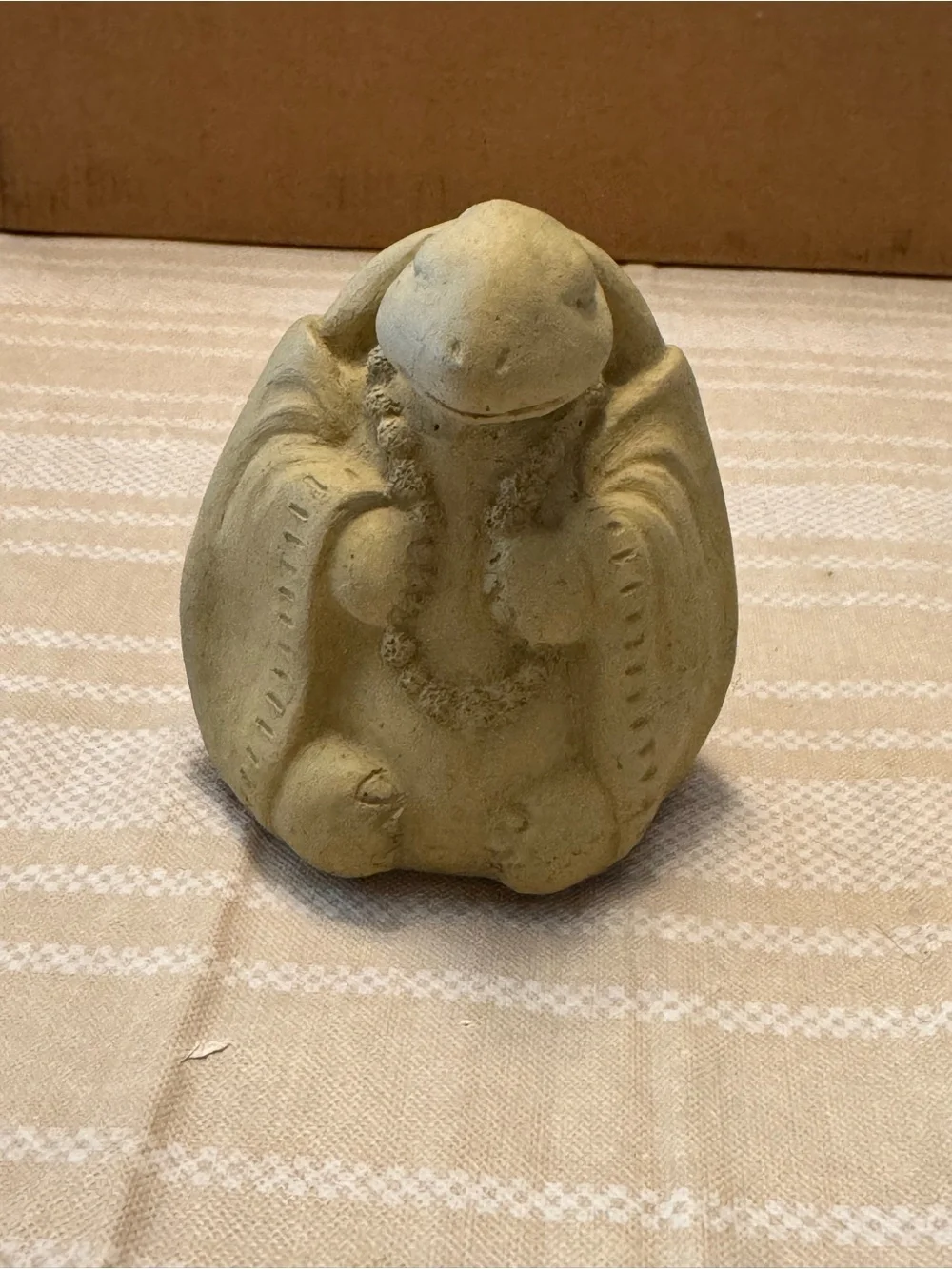 Meditating turtle - Picture 1 of 11